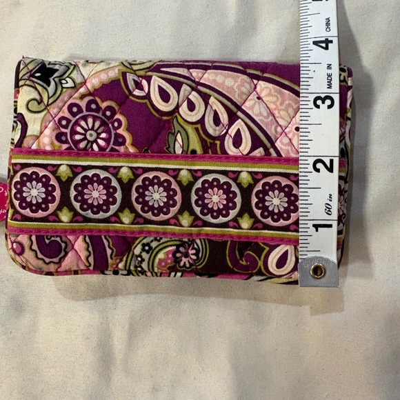 Vera Bradley Wallet Coin Pouch Card Holder ID Window Pink Purple Floral Quilted - Picture 6 of 7